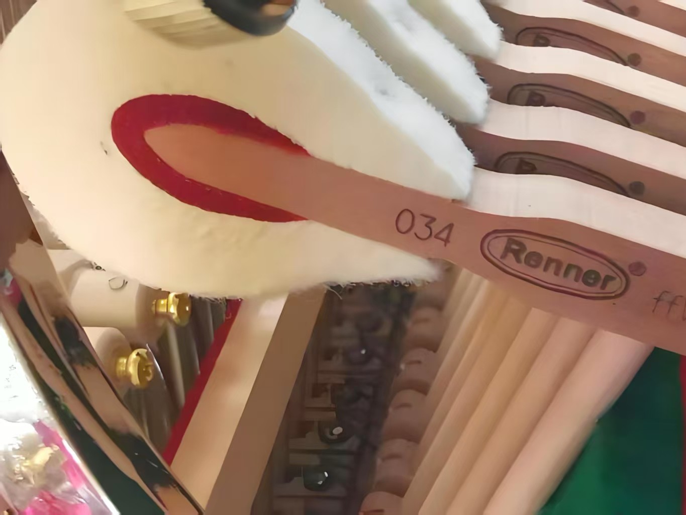 好钢琴的“心脏”有多重要？聊聊钢琴击弦机（Renner）与整音工艺
