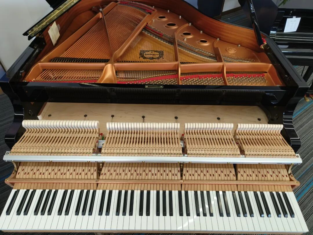 钢琴变“闷葫芦”？3个轻松保养小技巧，日本二手钢琴越用越灵